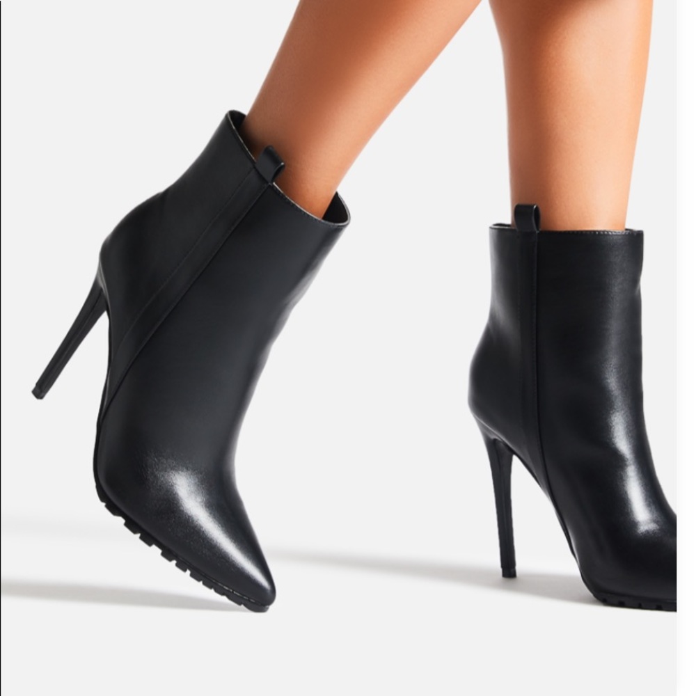 Woman-Black, stiletto bootie pointed toe narrow ankle.Size 10, heel height 4.25.